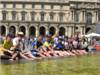 3 июня, Париж. +35 в тени...,
в фонтане Лувра блаженство...